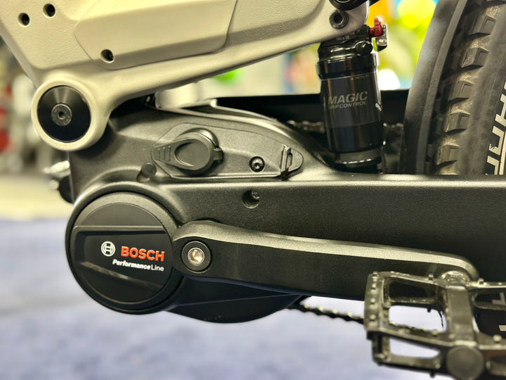 Moustache J - Ex-Demo Medium, MIK equipped, only 203km's total on ODO!