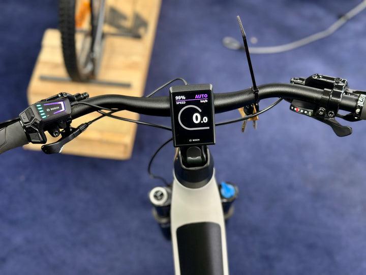 Moustache J - Ex-Demo Medium, MIK equipped, only 203km's total on ODO!