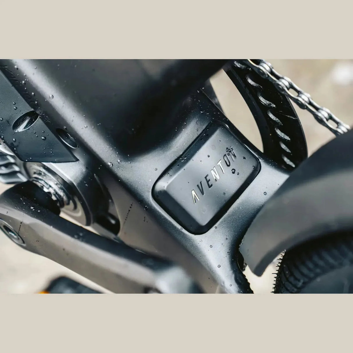 Aventon Trava ADV Low Step - Anthracite Black